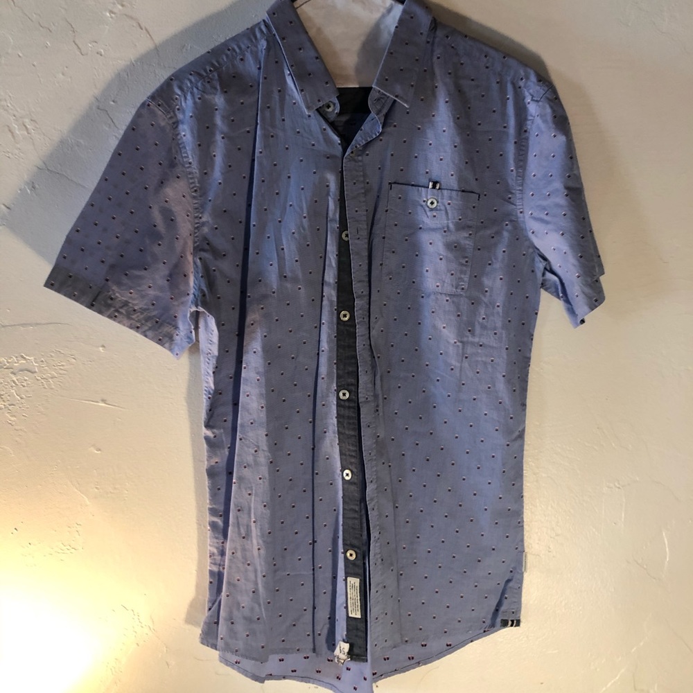 7 Diamonds size M collared button down slim fit